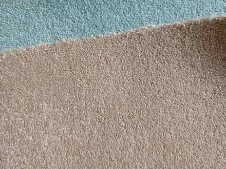 Photo of free Beige carpet - 3 largish pieces (Wellingborough NN8 5) #4