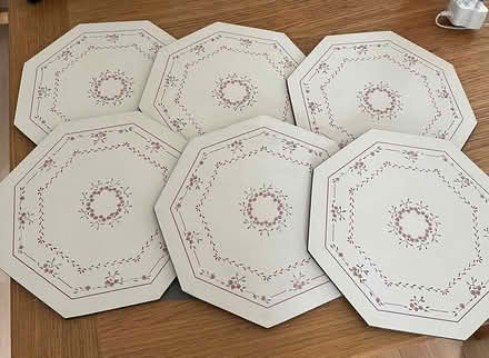 Photo of free 6, octagonal table mats (Bramhall SK7) #1
