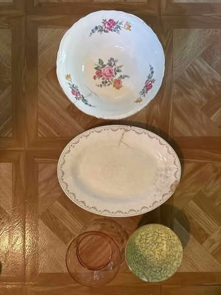 Photo of free Cracked/chipped dishes (Croton-on-Hudson) #1
