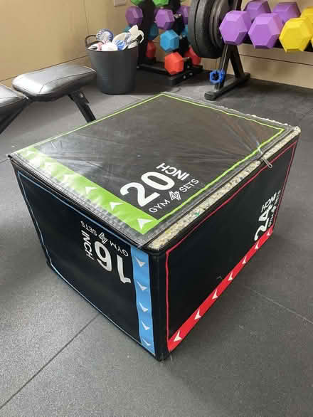 Photo of free Jump Box - 16/20/24 inch (Bloomfield BA2) #1