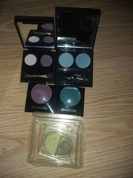 Photo of free Eye Shadow (Herne Hill, SE24) #1