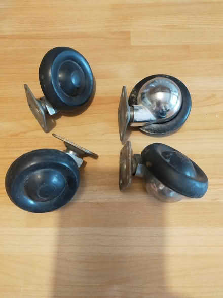Photo of free 4 heavy duty wheels (Bunhill EC1V) #1