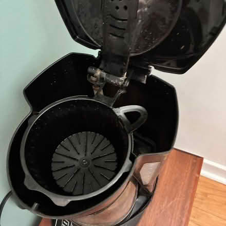 Photo of free Glass pie pans, coffee maker (Lake Cook and Rte 41) #3