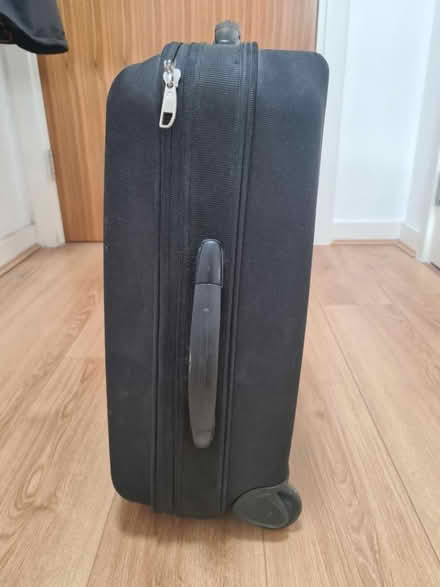 Photo of free Suitcase 50x35x20 (N42JP) #2