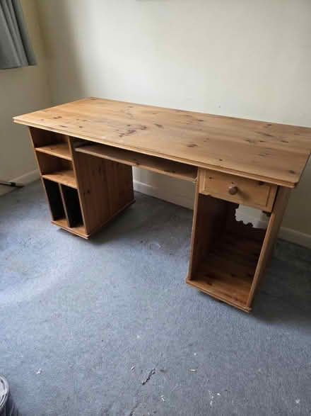 Photo of free Pine work desk: 140 x 60 x 76cm (Mannings Heath, RH13) #1
