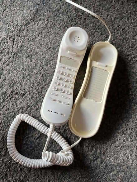 Photo of free BT telephone (Horsforth LS18) #2