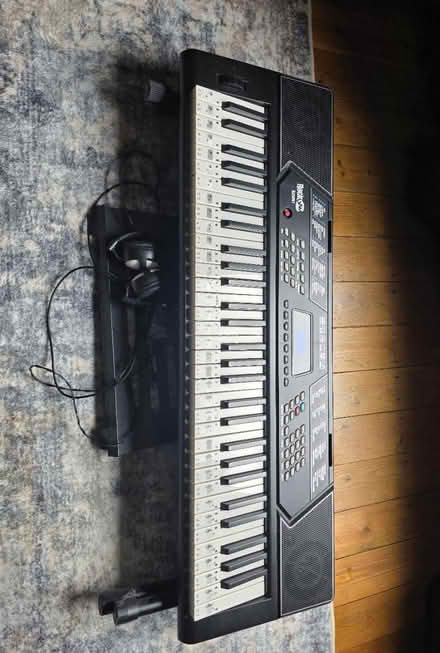 Photo of free Electric Keyboard (Burghfield Common (RG7)) #3