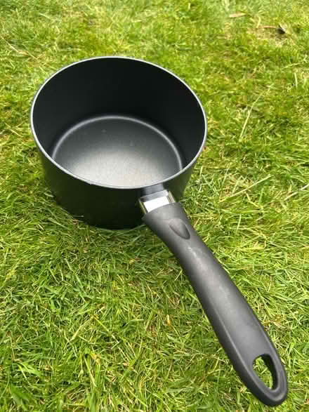 Photo of free Cooking pan with lid (Whitton TW3) #2