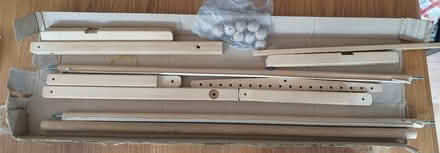 Photo of free Tapestry floor frame (Cressage SY5) #2