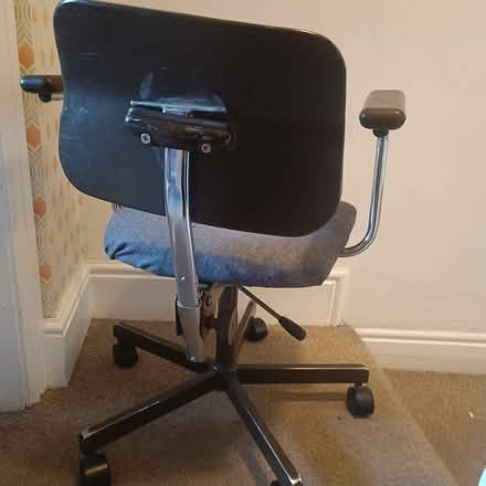 Photo of free Vintage office chair (Meersbrook S8) #2