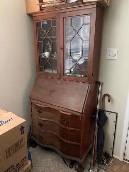 Photo of free Furniture and large mirror (San Anselmo near Andronico’s) #1
