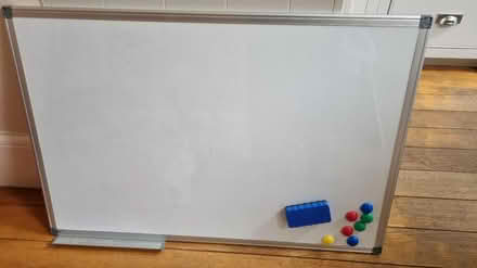 Photo of free Whiteboard (South Wimbledon SW19 1) #1