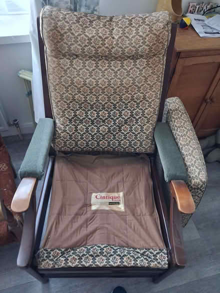 Photo of free 4 x old Cintque chairs. (Edenbridge TN8) #4