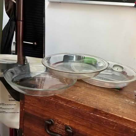 Photo of free Glass pie pans, coffee maker (Lake Cook and Rte 41) #1
