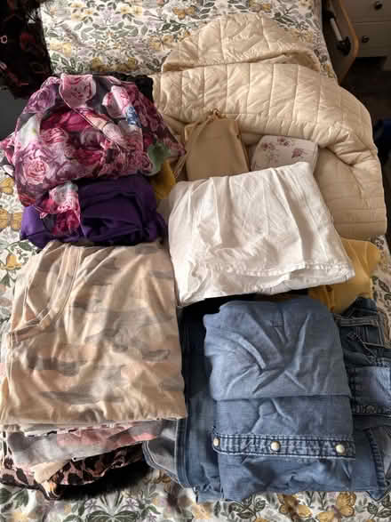 Photo of free Women’s clothing (CT3) #1