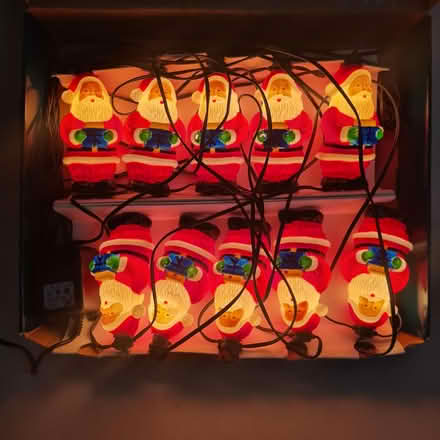 Photo of free Outdoor Santa Lughts (TW7) #4