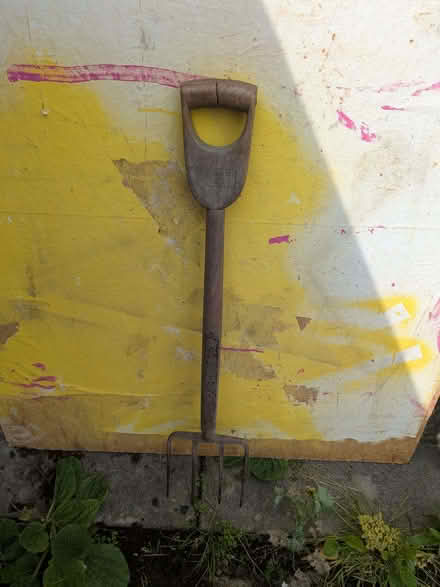 Photo of free Garden fork (Uphill BS24) #1