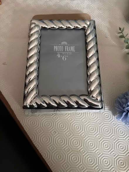 Photo of free Silver photo frame (Tonbridge TN9) #1