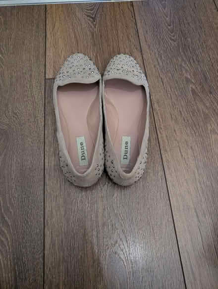 Photo of free Diamante flats (Millwall E14) #1