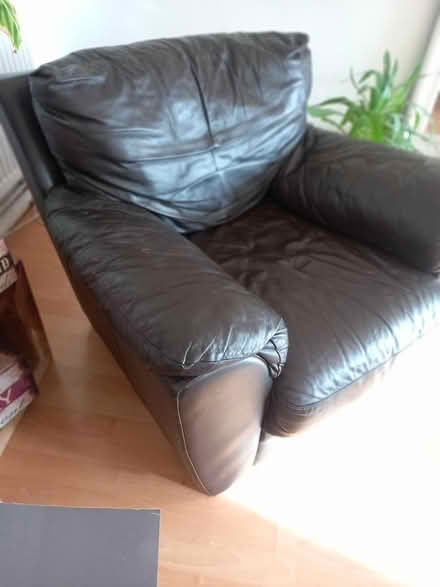 Photo of free Lovely comfy brown arm chair (Nw9 5ry) #3