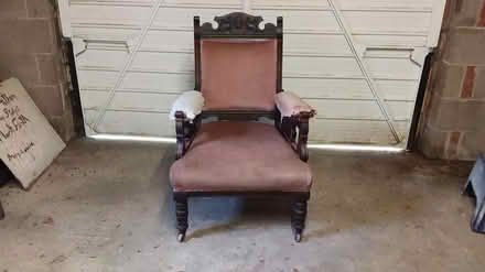 Photo of free Vintage chair (S36 Stocksbridge) #1