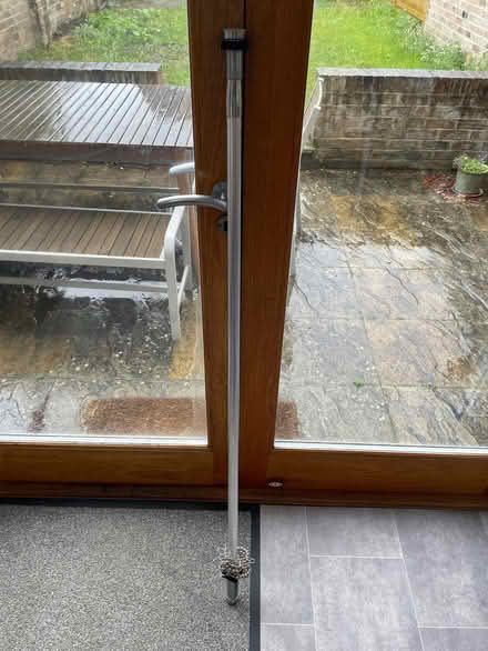 Photo of free Extendable Shower Rail with Hooks (Mitcham's Corner CB4) #1