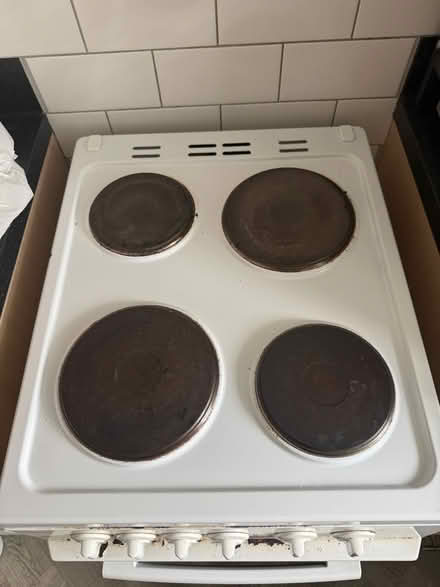 Photo of free Oven (WD4 8fn) #2