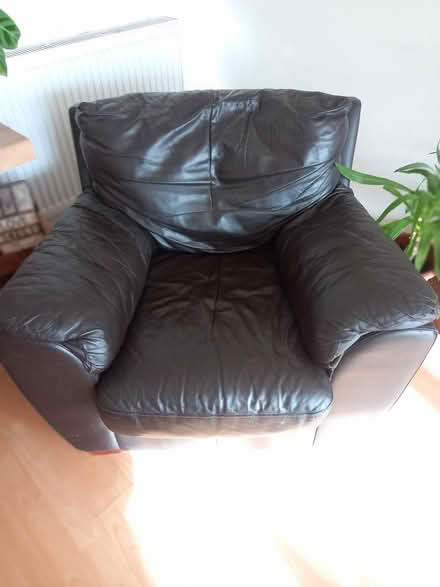 Photo of free Lovely comfy brown arm chair (Nw9 5ry) #1