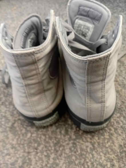 Photo of free Converse (CH49) #3