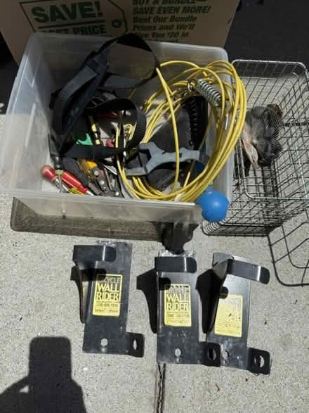 Photo of free Moving give away (Upper Dimond) #4