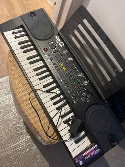 Photo of free Electric Keyboard (Redditch B97) #1
