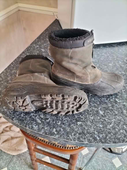 Photo of free Snow boots. (Nailsea BS48) #2