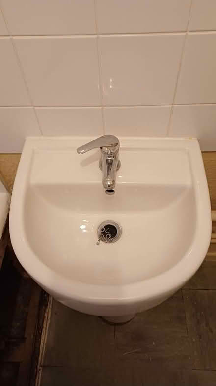 Photo of free Bathroom Sink and pedestal (stevenage) #3