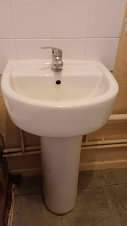 Photo of free Bathroom Sink and pedestal (stevenage) #2