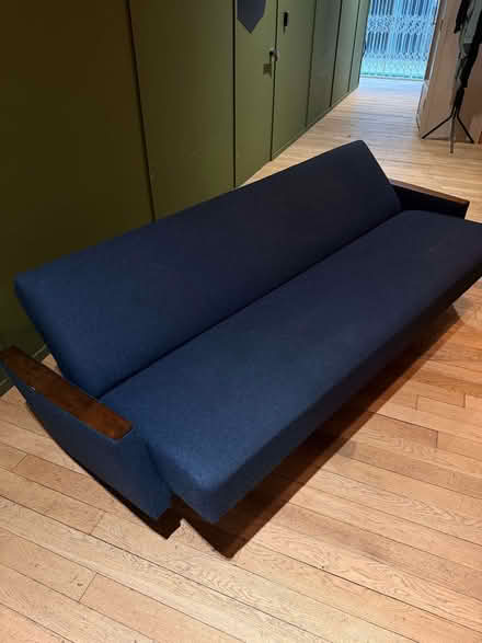 Photo of free Sofabed with broken (fixable) leg (De Beauvoir Town N1) #3