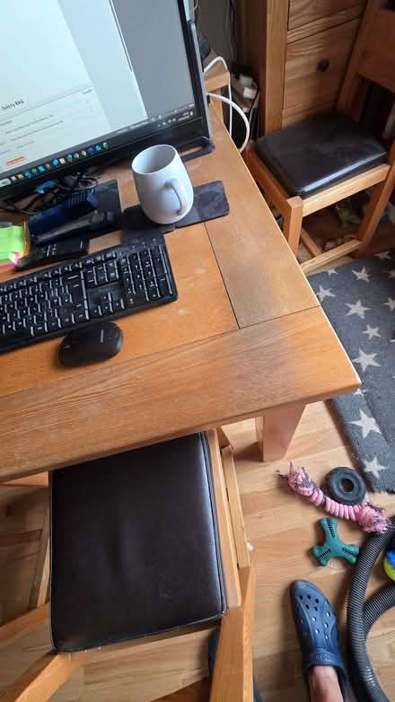 Photo of free Extending dining table and chairs (Hullbridge SS5) #2