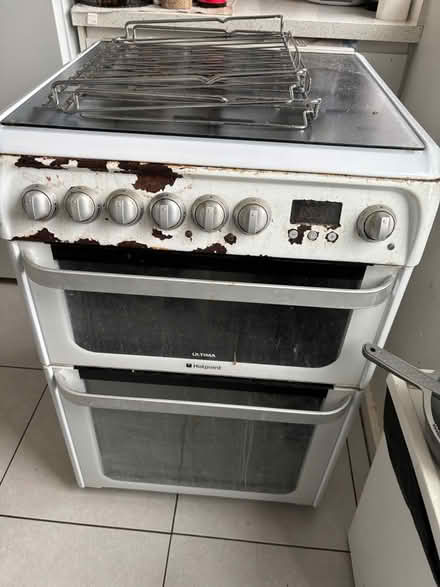 Photo of free Hotpoint Cooker working condition (Mitcham CR4) #1