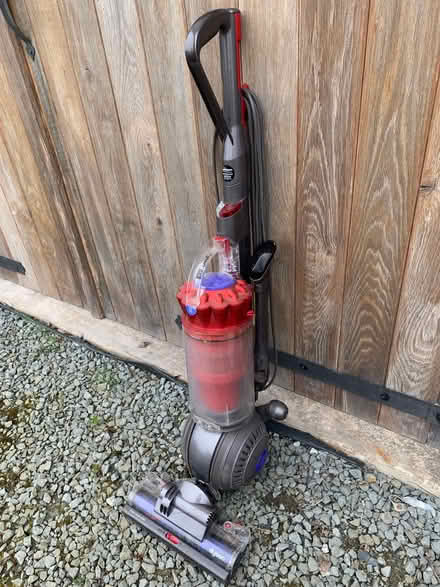 Photo of free Dyson DC55 vacuum cleaner. (Kingswood Common HR5) #2