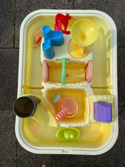 Photo of free Kids water table (Chigwell IG7) #2
