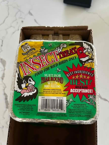 Photo of free SUET cake Bird seed food (La mesa) #1