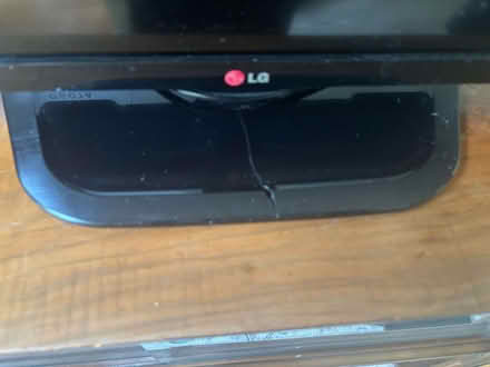 Photo of free Used TV-LG- 32 inch (Oxford OX4) #3
