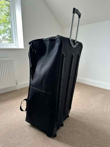 Photo of free Large holdal (Hinckley LE10) #2