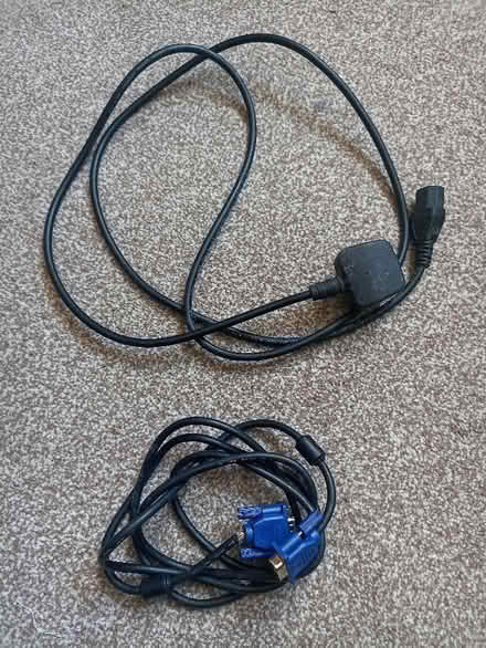 Photo of free philips projector ( not working repair / spare) (Chipping Norton OX7) #3
