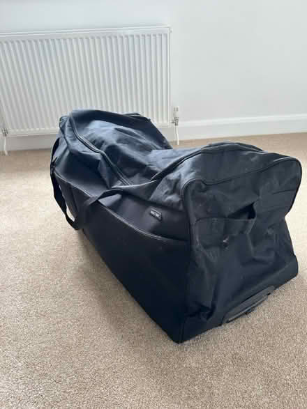 Photo of free Large holdal (Hinckley LE10) #3