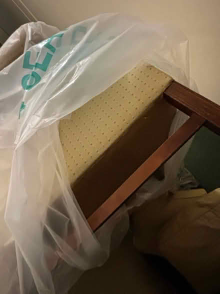 Photo of free Small 5foot Chesterfield Sofa (Edgware Road) #2