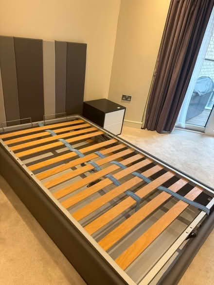 Photo of free Single bed with storage (Chelsea Harbour SW6) #1
