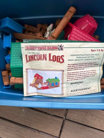 Photo of free Kids Lincoln log set (Del Ray) #1