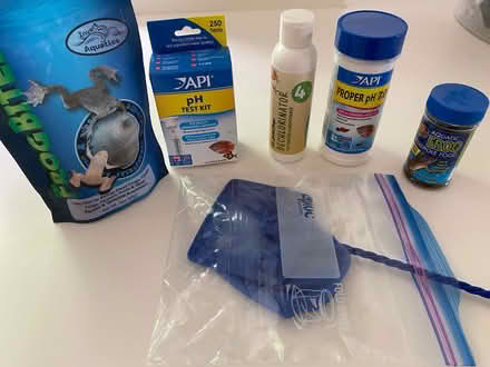 Photo of free Frog fish supplies (Cambridge Dr in Dunwoody) #1