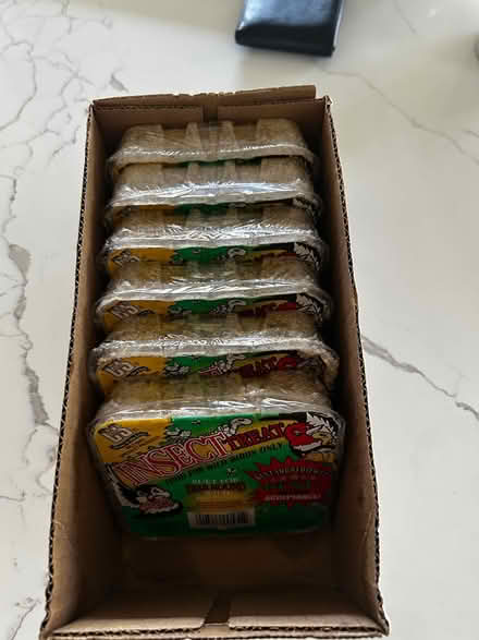 Photo of free SUET cake Bird seed food (La mesa) #2