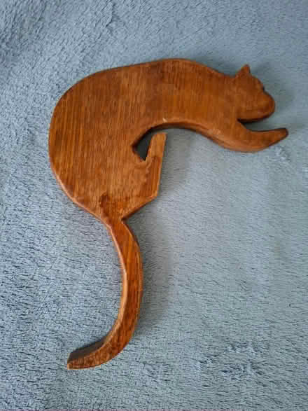 Photo of free Wooden cat ornament (Welling DA16) #2